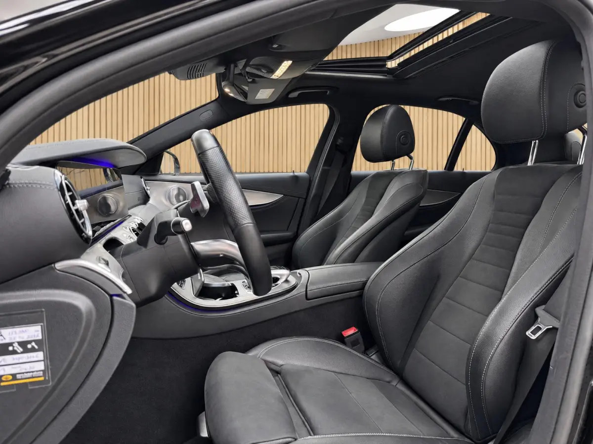 200 Premium Plus |Pano |Burmester |Sfeer |Camera |Stoelverw. |Alcantara