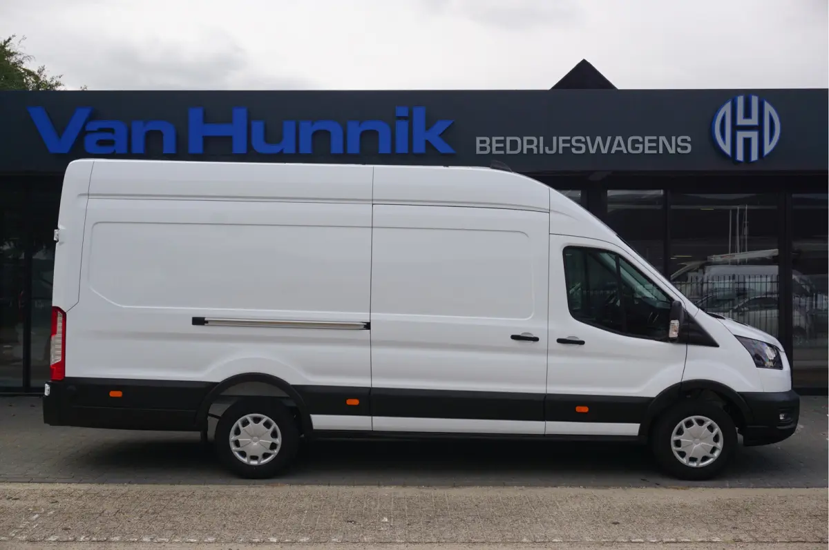 350L 105PK L4H3 BPM VRIJ!! Navi, 360° Camera, Adap. Cruise, 270° Deur!! NR. A6