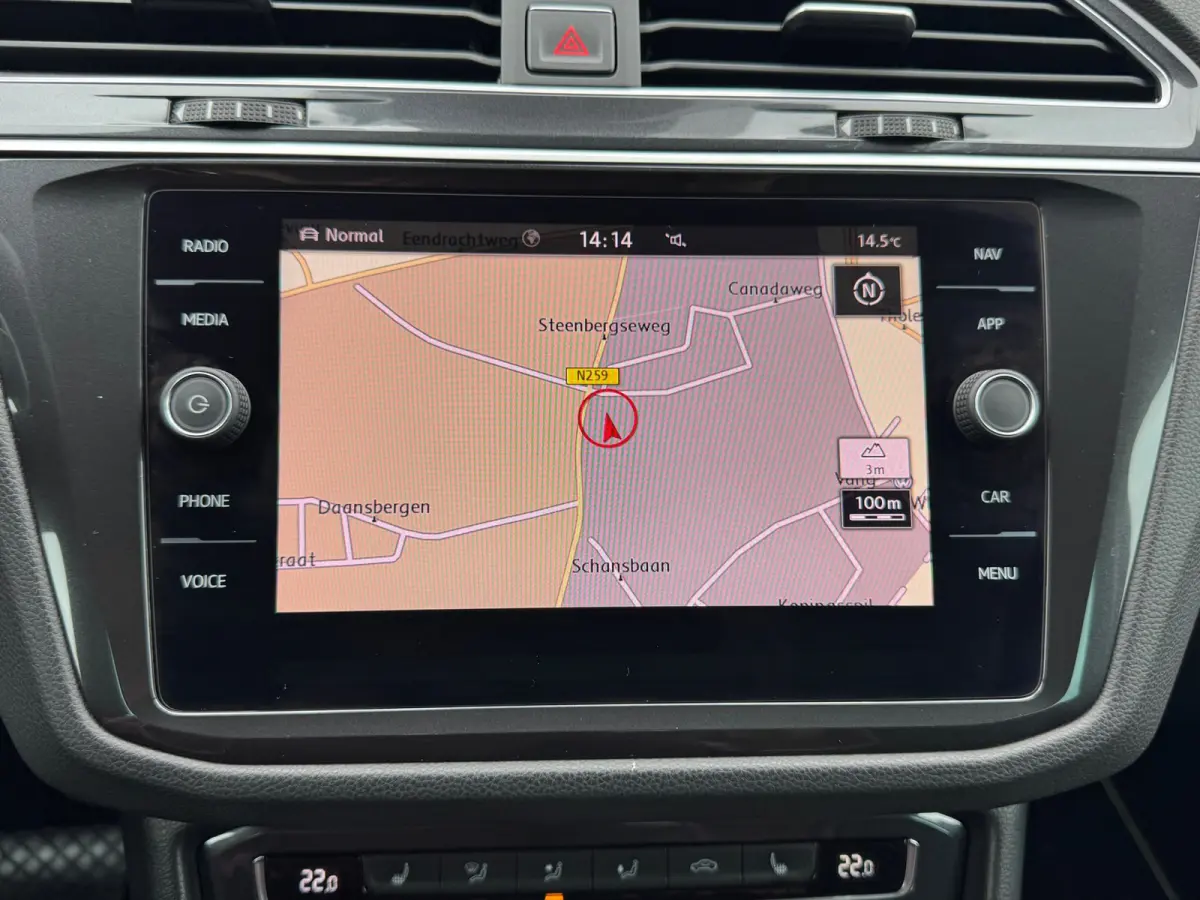 1.4 TSI Automaat R-Line * Led Plus * Parkeeramera * Stoelverwarming * Adaptieve Cruise Control *