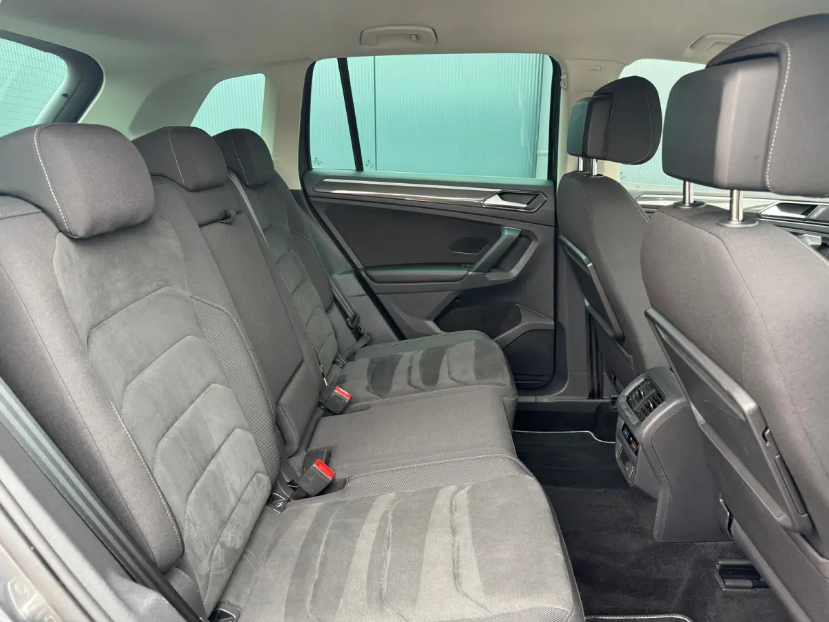 1.4 TSI Automaat R-Line * Led Plus * Parkeeramera * Stoelverwarming * Adaptieve Cruise Control *