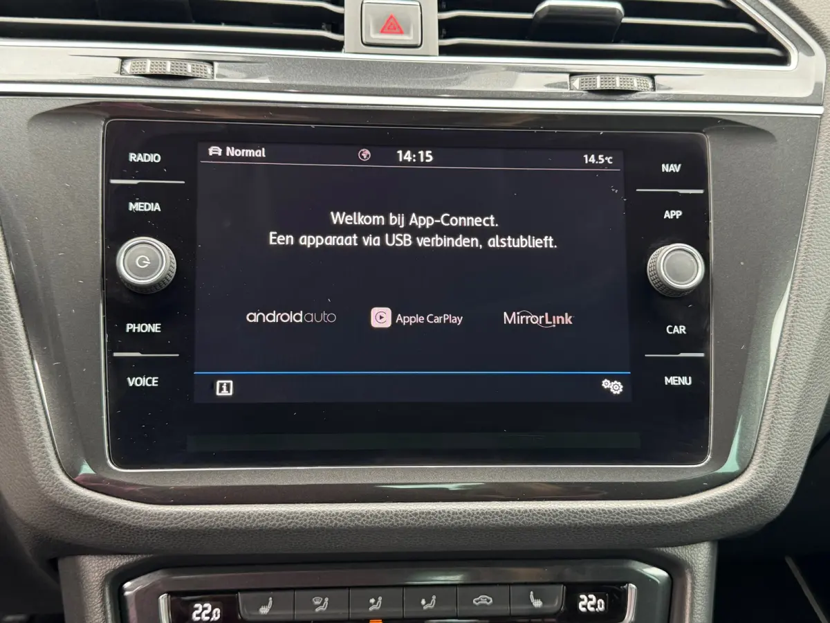 1.4 TSI Automaat R-Line * Led Plus * Parkeeramera * Stoelverwarming * Adaptieve Cruise Control *
