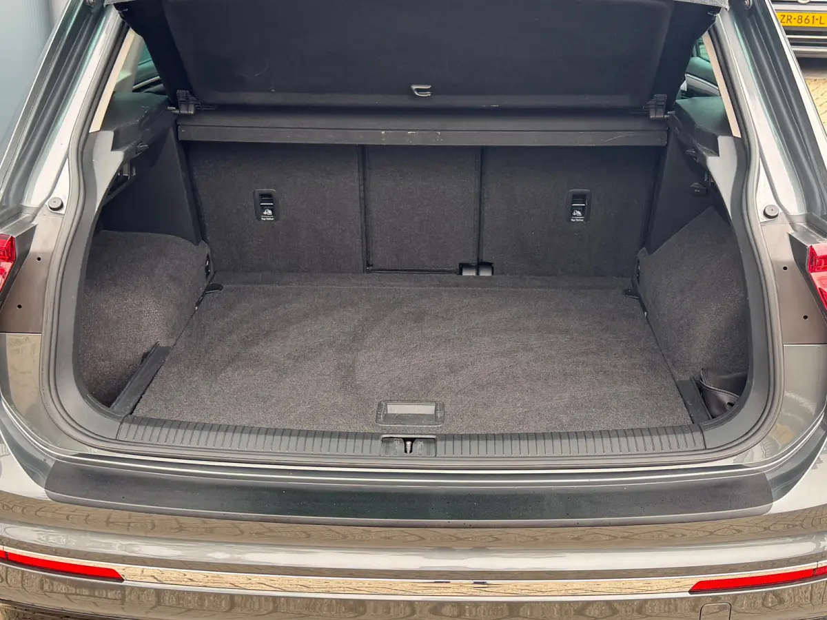 1.4 TSI Automaat R-Line * Led Plus * Parkeeramera * Stoelverwarming * Adaptieve Cruise Control *