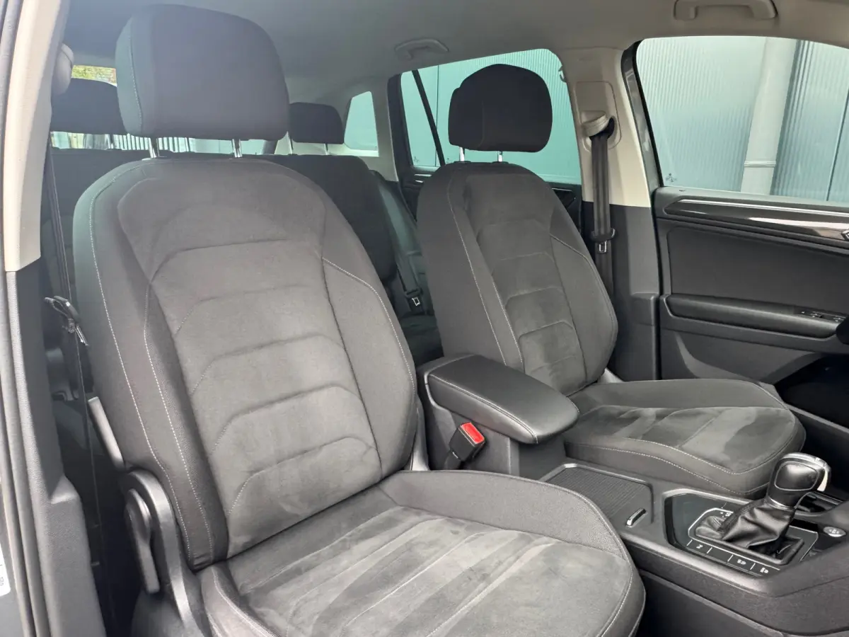 1.4 TSI Automaat R-Line * Led Plus * Parkeeramera * Stoelverwarming * Adaptieve Cruise Control *