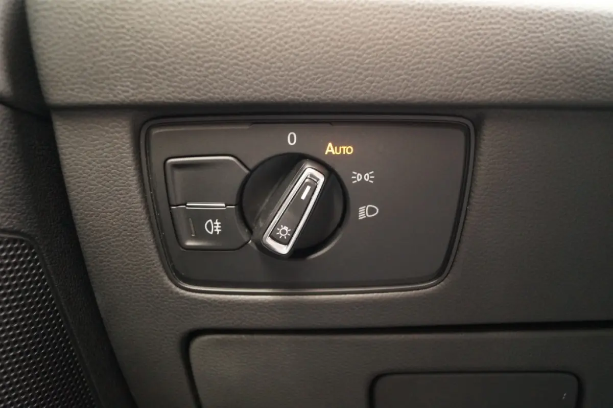 1.4 TSI eHybrid Elegance Business Plus -PANO-LEER-
