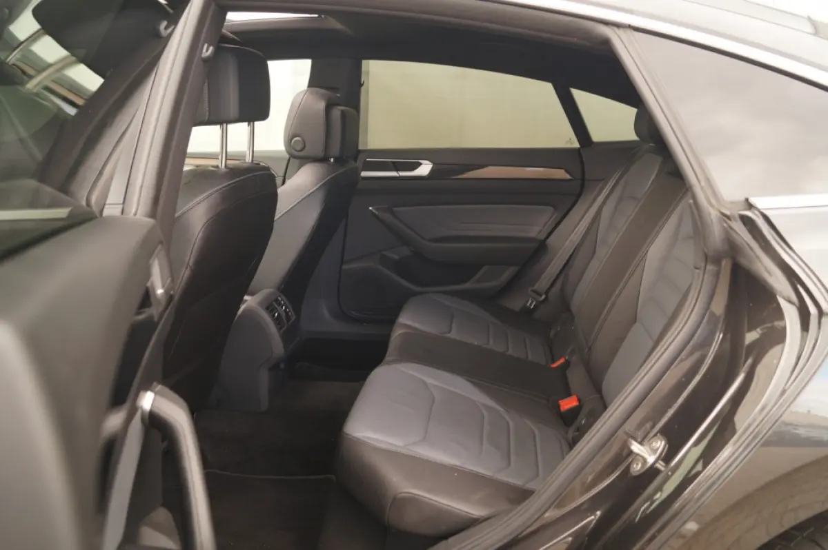 1.4 TSI eHybrid Elegance Business Plus -PANO-LEER-