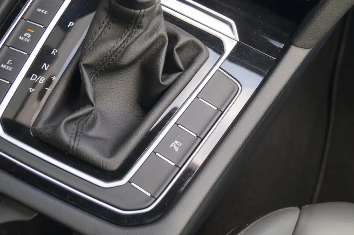 1.4 TSI eHybrid Elegance Business Plus -PANO-LEER-