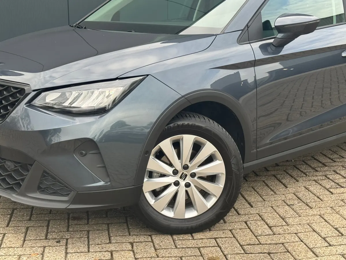 1.0 TSI 110pk Style * AUTOMAAT* Navigatiesysteem* Parkeercamera * Alcantara *