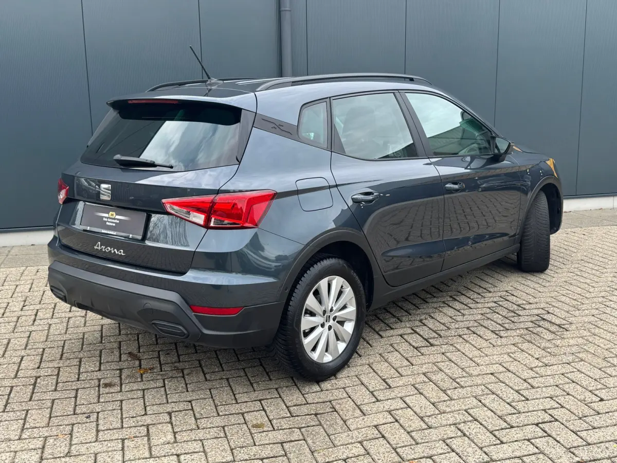 1.0 TSI 110pk Style * AUTOMAAT* Navigatiesysteem* Parkeercamera * Alcantara *