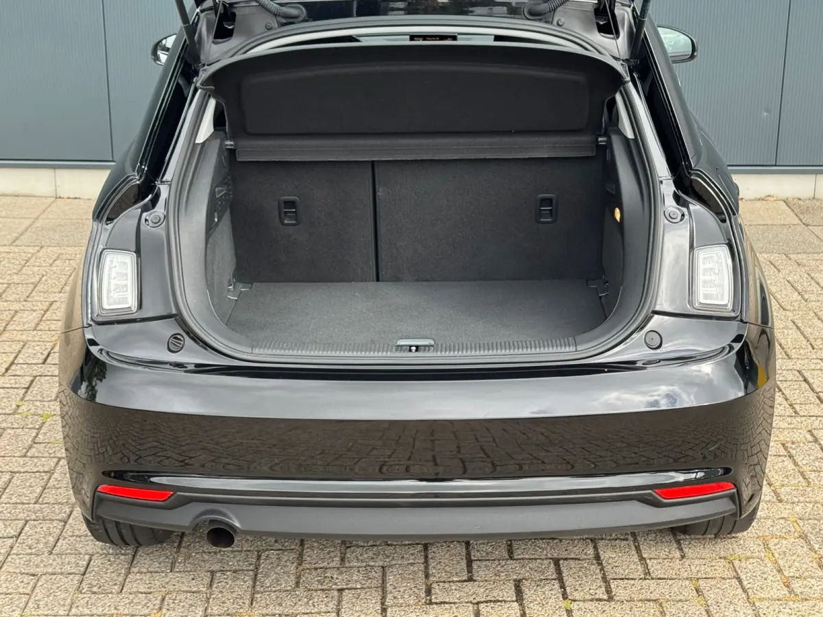 1.0 TFSI Pro Line * Stoelverwarming * Led * Lichtmetalen Velgen