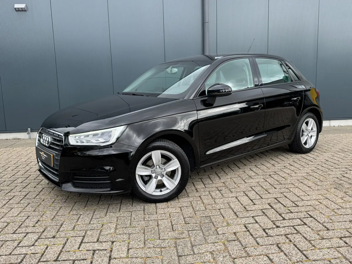 1.0 TFSI Pro Line * Stoelverwarming * Led * Lichtmetalen Velgen