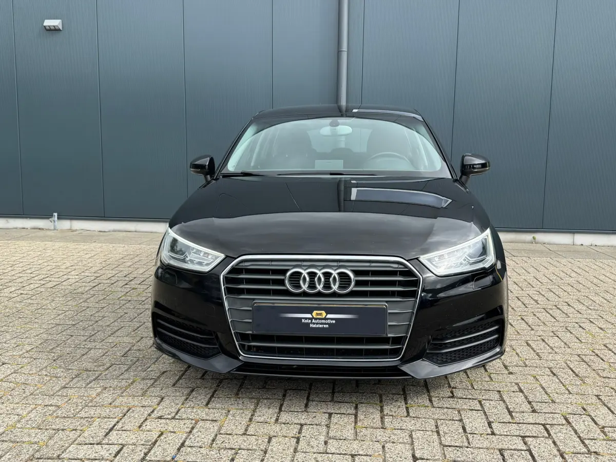 1.0 TFSI Pro Line * Stoelverwarming * Led * Lichtmetalen Velgen