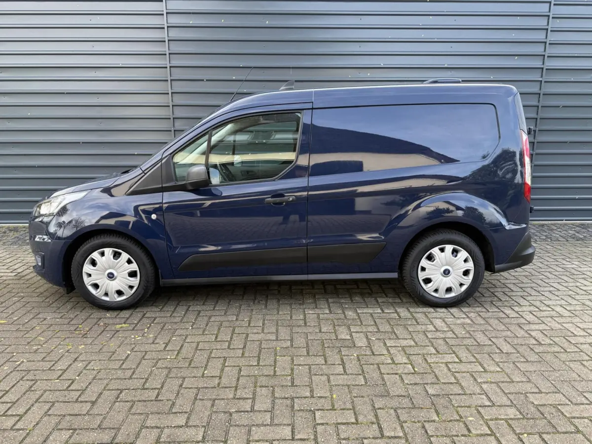 1.5 EcoBlue Automaat Hondenauto 2x Bench/hondenrek