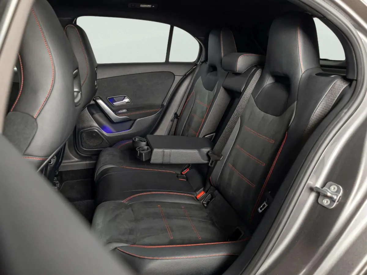 Hatchback 250 e Business Solution AMG Panorama dak
