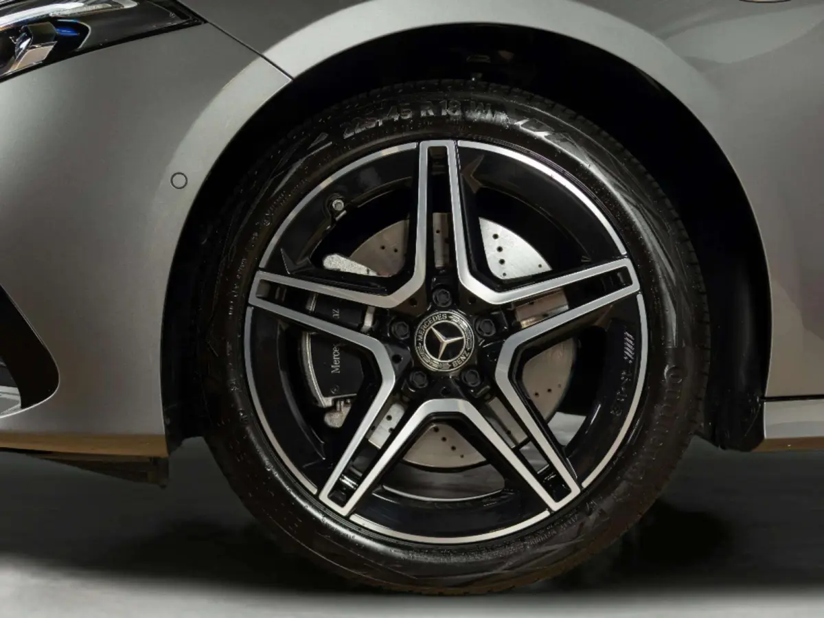 Hatchback 250 e Business Solution AMG Panorama dak