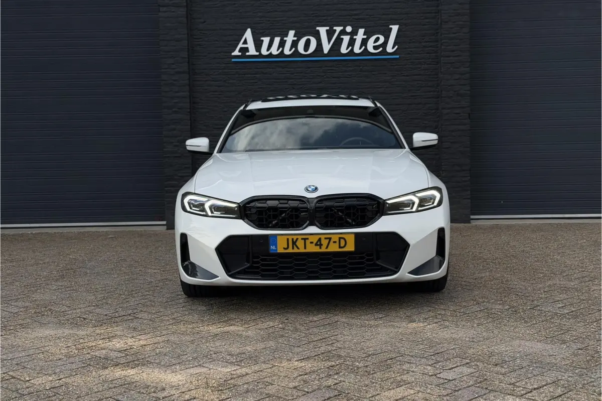 330e M-Sport | 19,5 kWh Accu | Panodak | Head-Up | Memory | Trekhaak | 360° Camera | Fabrieksgarantie