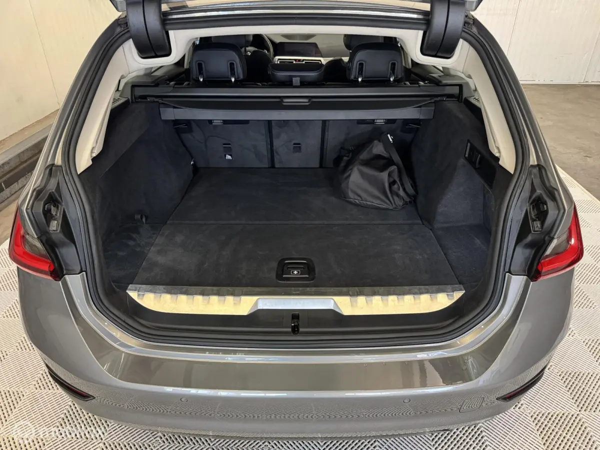 330e Sport Line | Laser | HUD | PANO