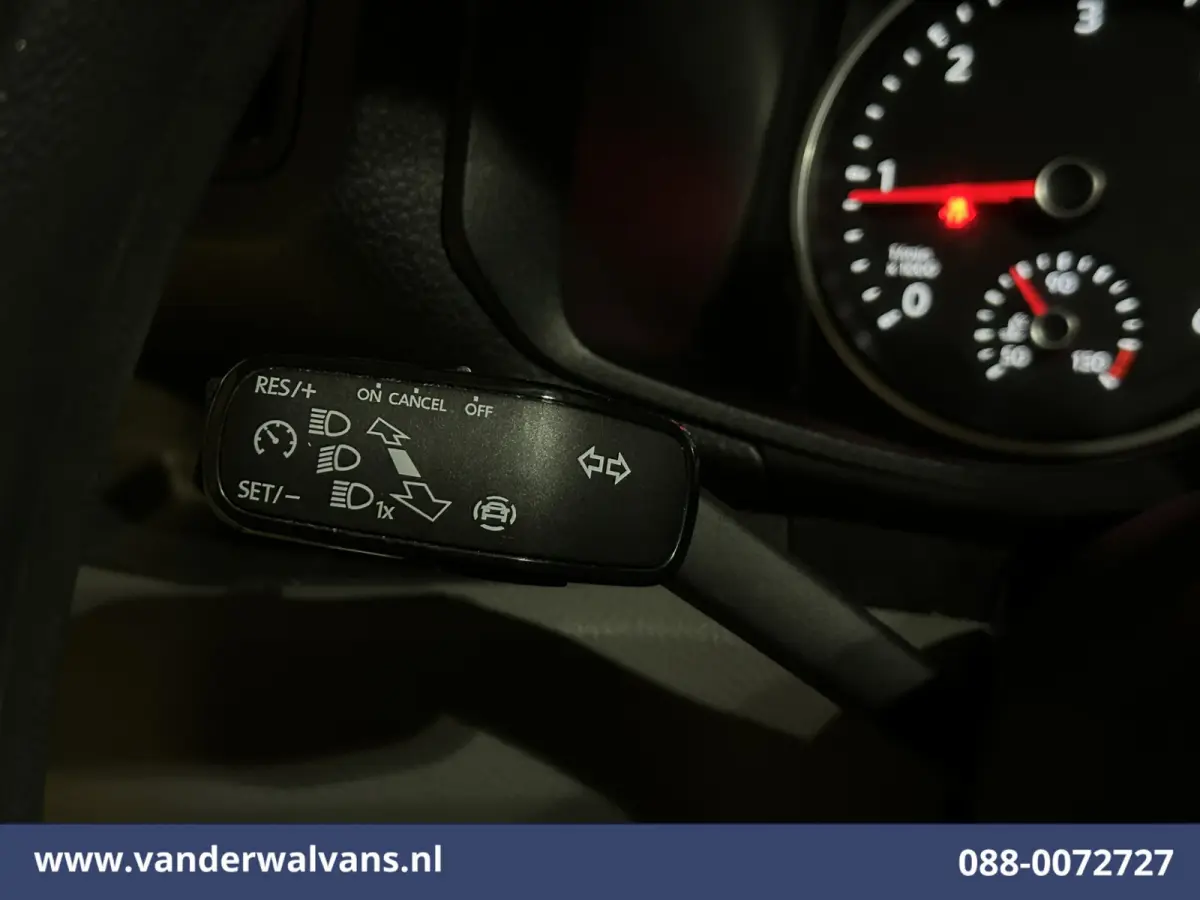 2.0 TDI 141pk L3H3 L2H2 Euro6 Airco | Camera | Apple Carplay | Android Auto | Cruisecontrol | Massagestoel Chauffeursstoel, 2800kg trekvermogen