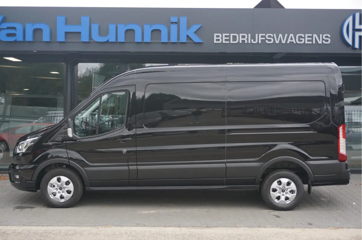 350L L3H2 Limited AUT-10 RWD 165PK BPM VRIJ 3.5T Trekhaak, Navi, Adap. Cruise, 360° Cam!! NR. A200