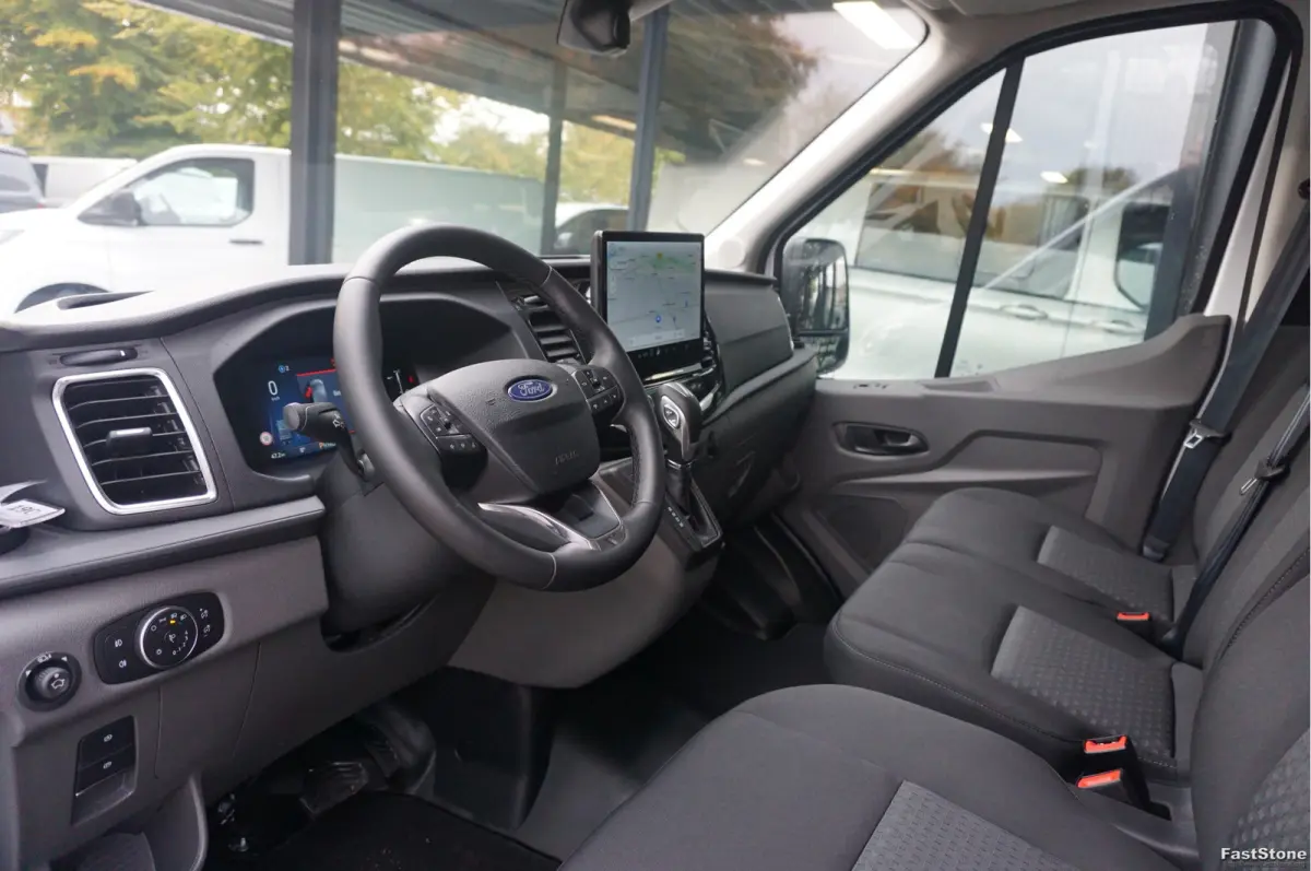 350L L3H2 Limited AUT-10 RWD 165PK BPM VRIJ 3.5T Trekhaak, Navi, Adap. Cruise, 360° Cam!! NR. A201