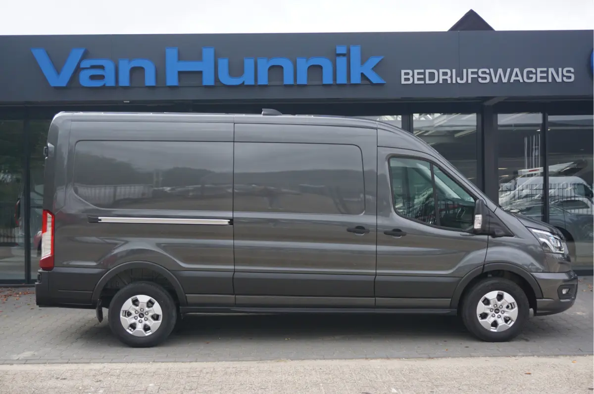 350L L3H2 Limited AUT-10 RWD 165PK BPM VRIJ 3.5T TrekhaakNavi, Adap. Cruise, 360° Cam!! NR. A196
