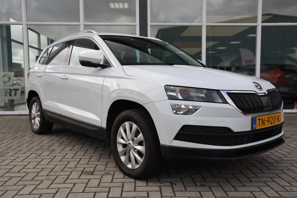 1.0 TSI Clever Edition|Cruise control|Navi|PDC|