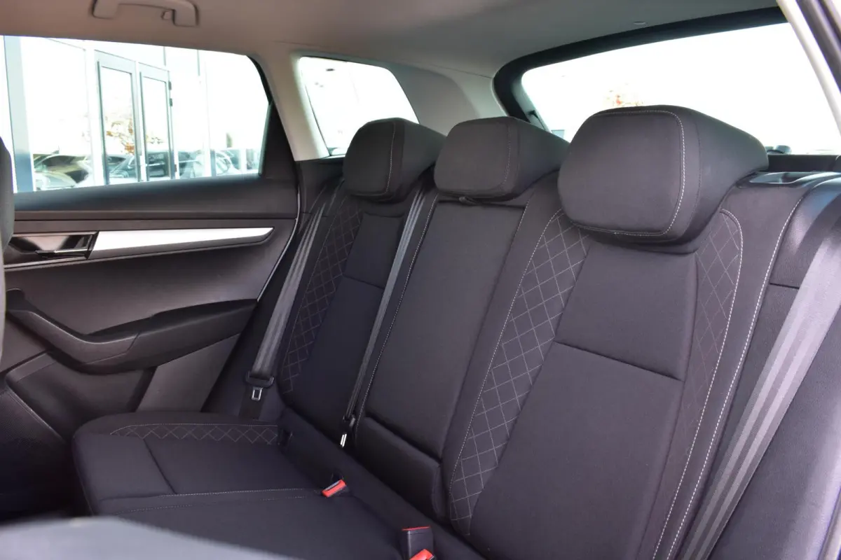 1.0 TSI Clever Edition|Cruise control|Navi|PDC|