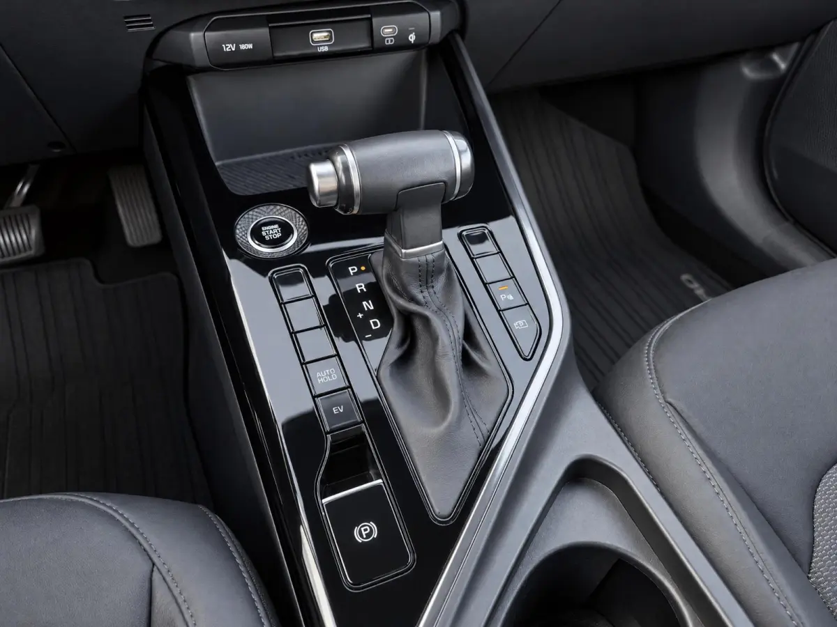 1.6 GDi PHEV DynamicLine |Camera |Elektr. stoel |Keyless |ACC