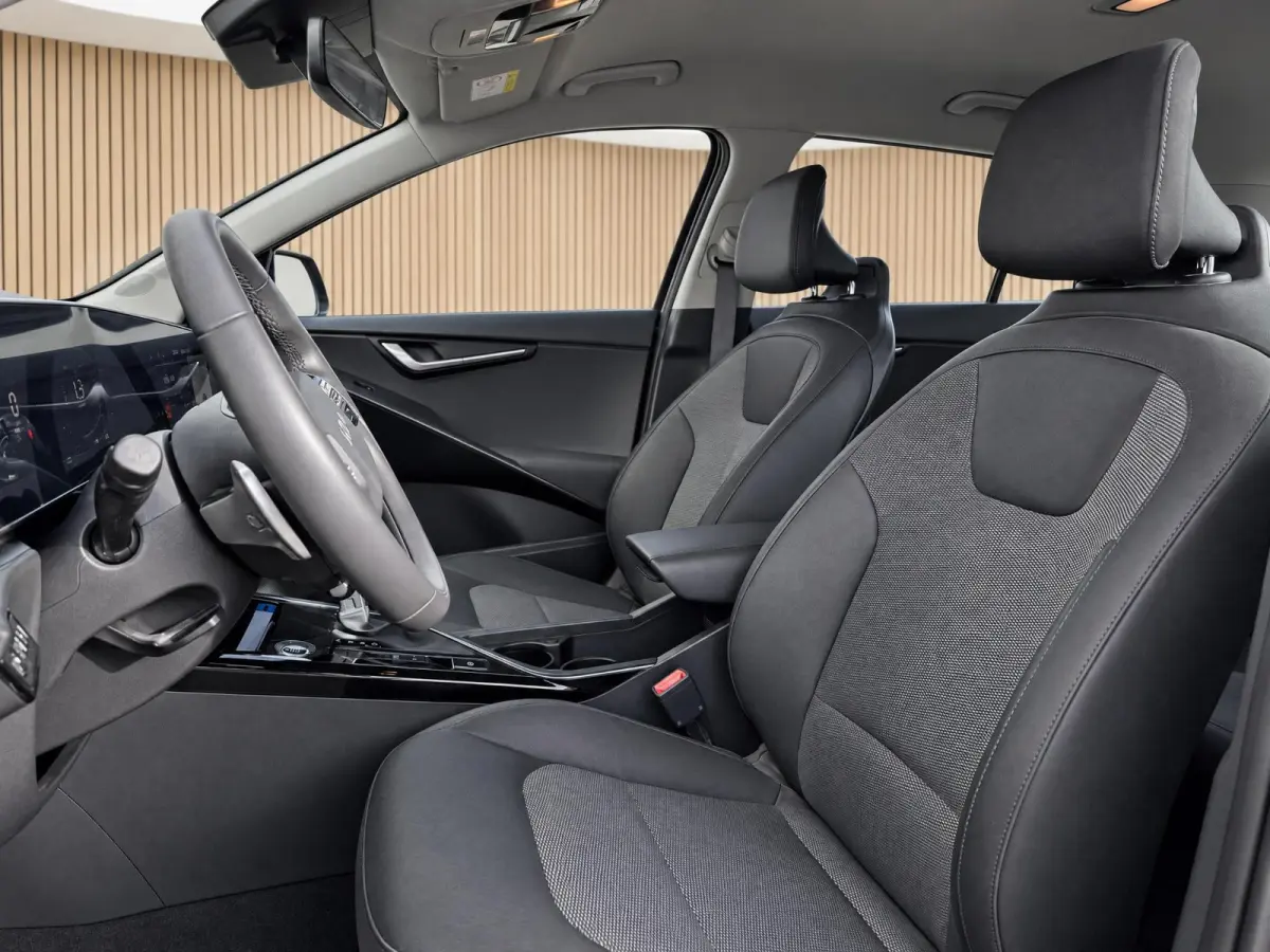 1.6 GDi PHEV DynamicLine |Camera |Elektr. stoel |Keyless |ACC