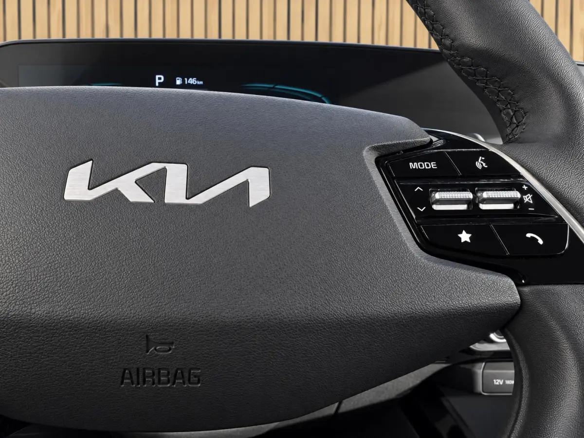 1.6 GDi PHEV DynamicLine |Camera |Elektr. stoel |Keyless |ACC