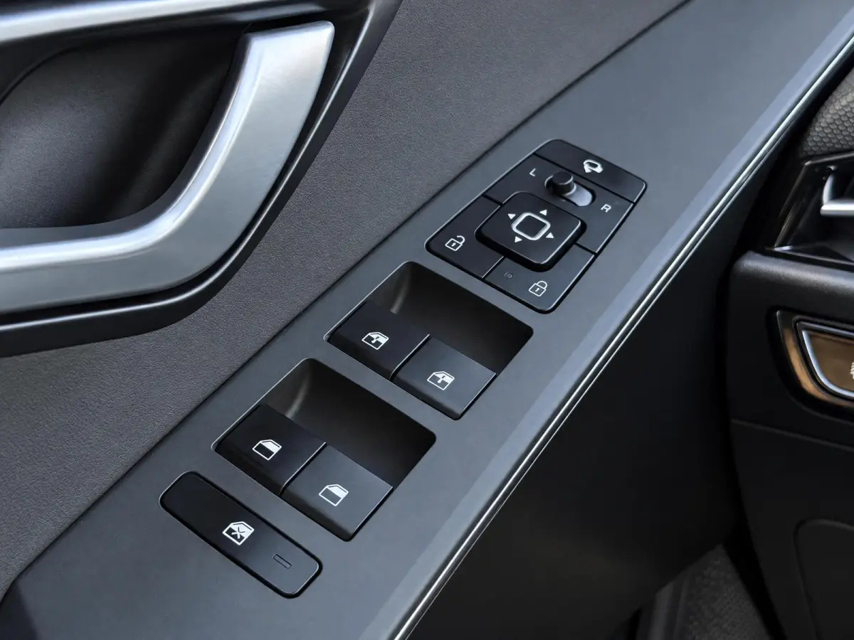 1.6 GDi PHEV DynamicLine |Camera |Elektr. stoel |Keyless |ACC