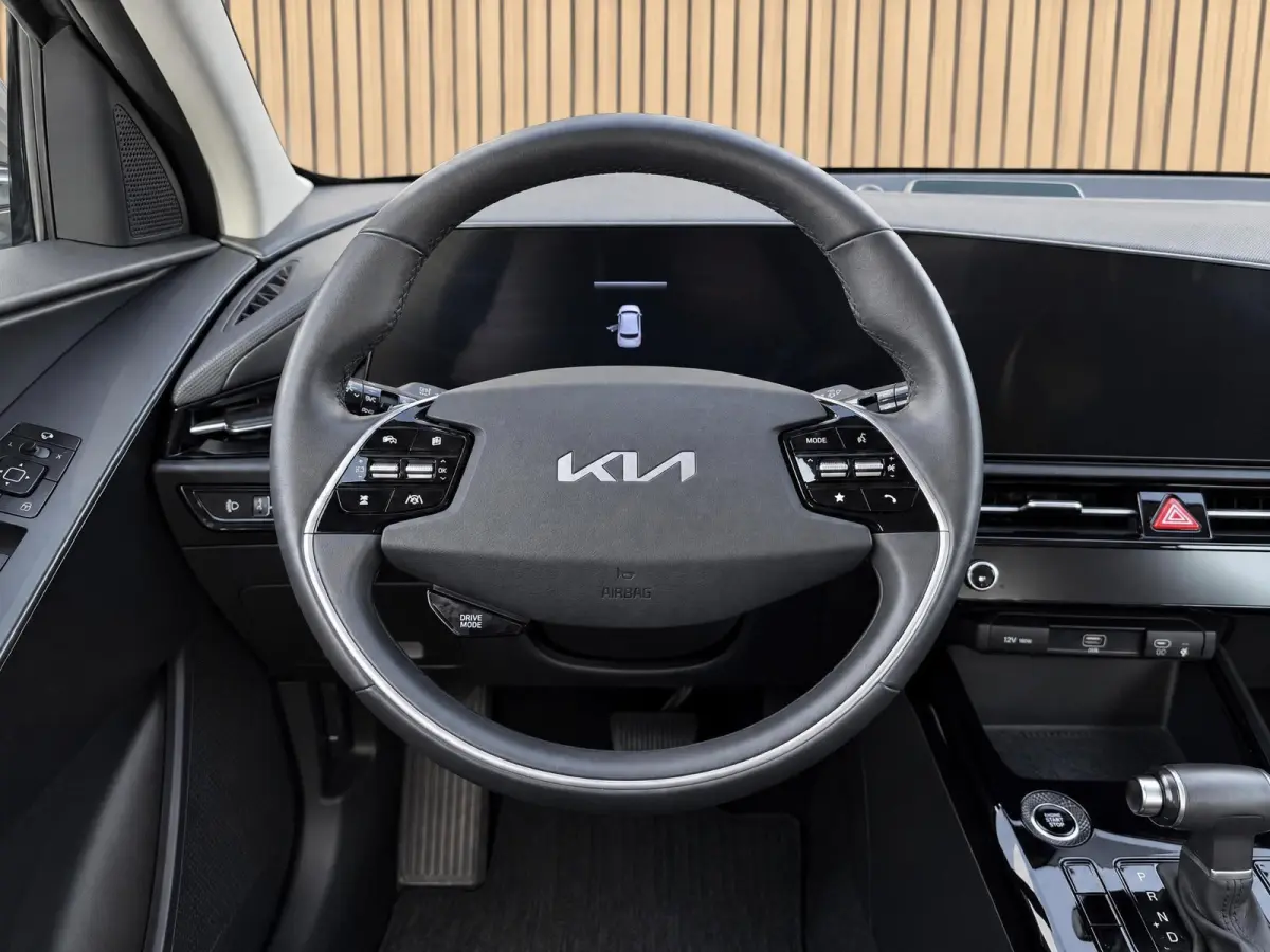 1.6 GDi PHEV DynamicLine |Camera |Elektr. stoel |Keyless |ACC