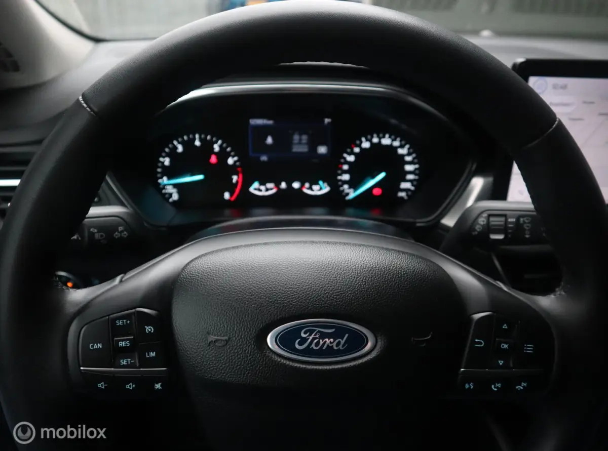 Hatchback EcoBoost Hybrid MHEV 125 PK H6 Groot Groot XXL Navi|Chroom|DonkerGlas|Pdc V+A|Clima