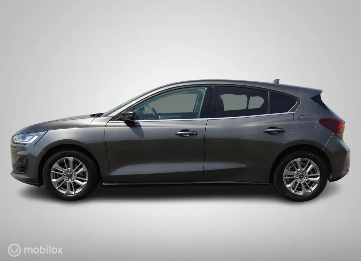 Hatchback EcoBoost Hybrid MHEV 125 PK H6 Groot Groot XXL Navi|Chroom|DonkerGlas|Pdc V+A|Clima