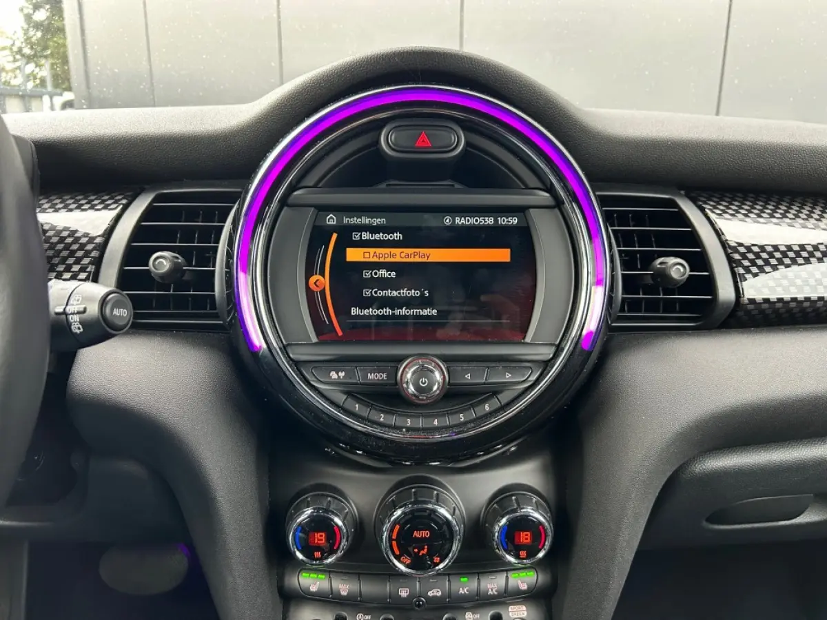 S 2.0 192pk 5-Drs Automaat LED Navi Carplay JCW-stuur Cruise Leder
