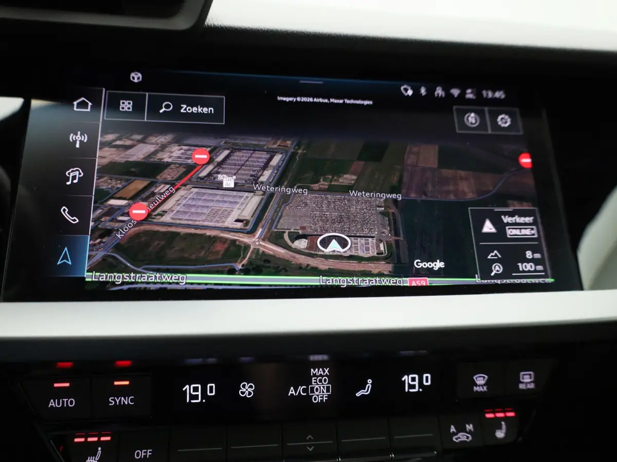 40 TFSI e Advanced edition 204 PK | Demo | Cruise control l Airco l Navigatie l Elektr. instel. bestuurd.stoel l Parkeersensoren l Apple Carplay / Android Auto l Audi drive select l
