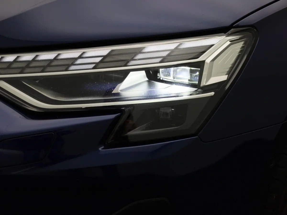 40 TFSI e Advanced edition 204 PK | Demo | Cruise control l Airco l Navigatie l Elektr. instel. bestuurd.stoel l Parkeersensoren l Apple Carplay / Android Auto l Audi drive select l