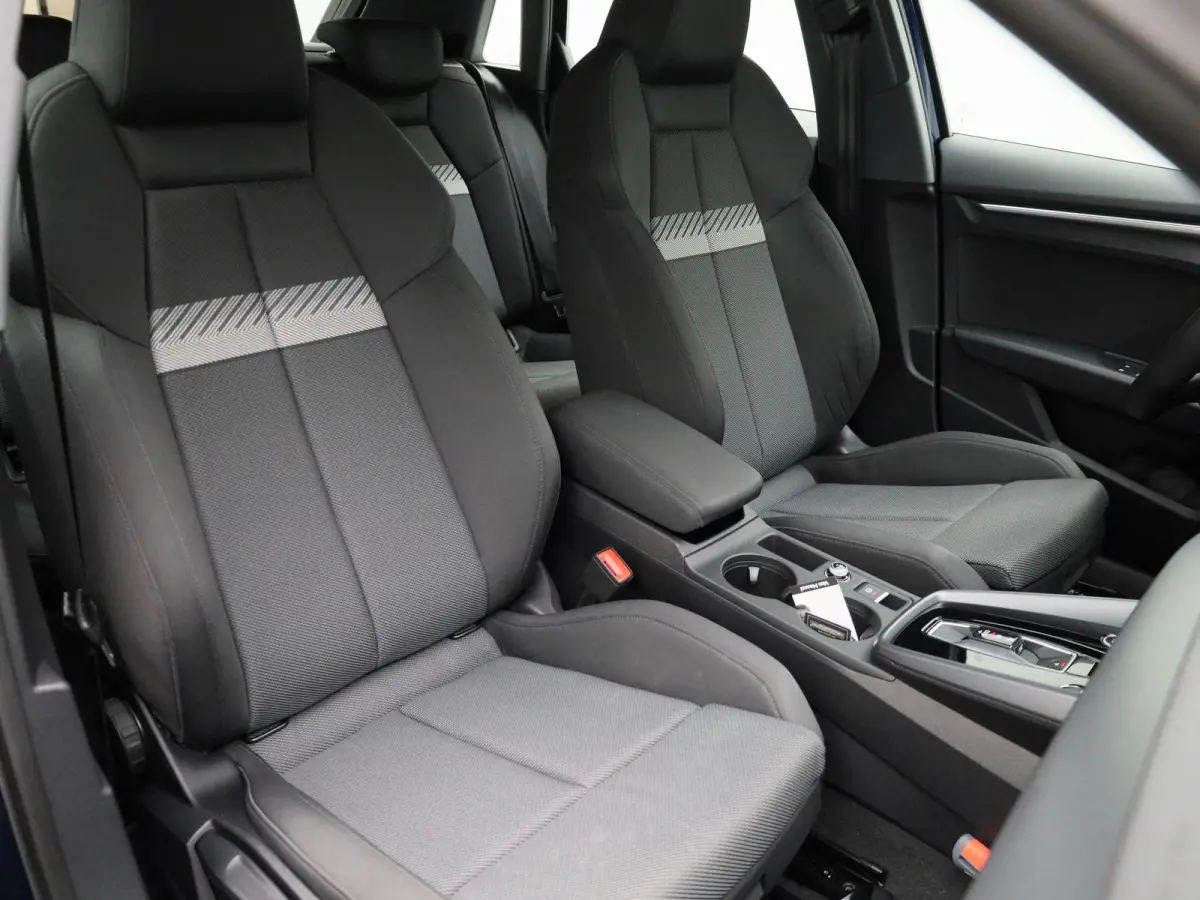 40 TFSI e Advanced edition 204 PK | Demo | Cruise control l Airco l Navigatie l Elektr. instel. bestuurd.stoel l Parkeersensoren l Apple Carplay / Android Auto l Audi drive select l