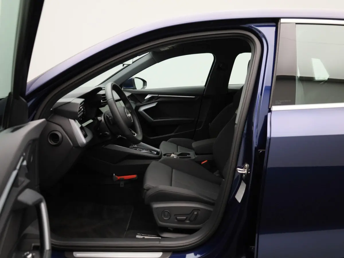 40 TFSI e Advanced edition 204 PK | Demo | Cruise control l Airco l Navigatie l Elektr. instel. bestuurd.stoel l Parkeersensoren l Apple Carplay / Android Auto l Audi drive select l