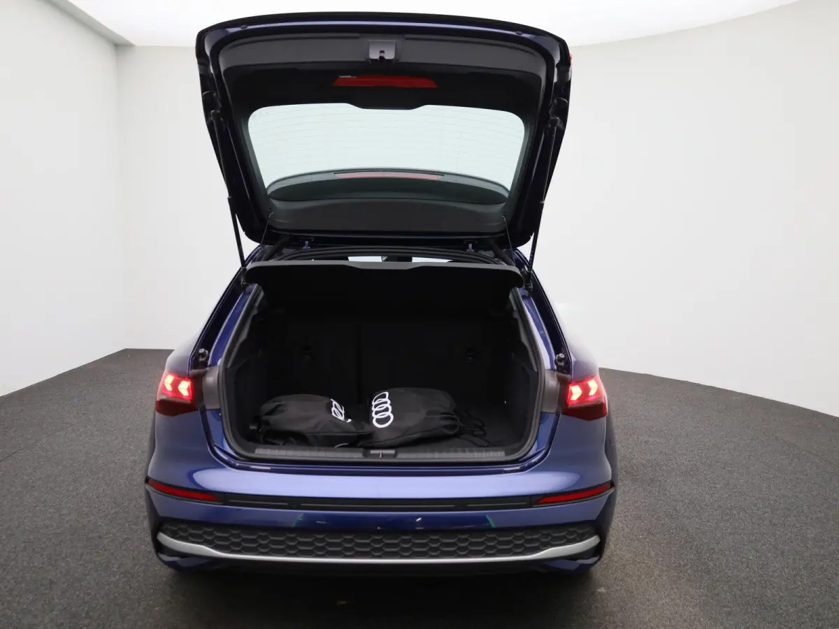 40 TFSI e Advanced edition 204 PK | Demo | Cruise control l Airco l Navigatie l Elektr. instel. bestuurd.stoel l Parkeersensoren l Apple Carplay / Android Auto l Audi drive select l