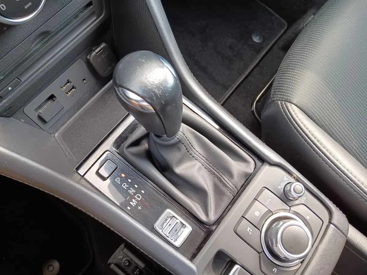 2.0 SkyActiv-G 120 GT-M Line AUTOMAAT, Navi, Clima, Head-up, 18" etc. incl. 12 MND BOVAGGARANTIE