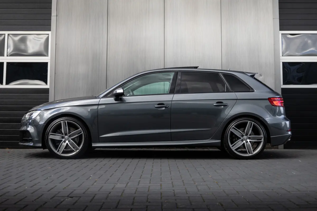 2.0 TFSI 310 pk S3 Quattro Pro Line Plus S-Line /Facelift/ Pano-Dak/ Matrix-Led/ Adap.Cruise/ B&O-Sound/ Dynamic-Steering/ Sport-Stoelen/ Stoel.Verw. Park.Sens/ 19'' LMV