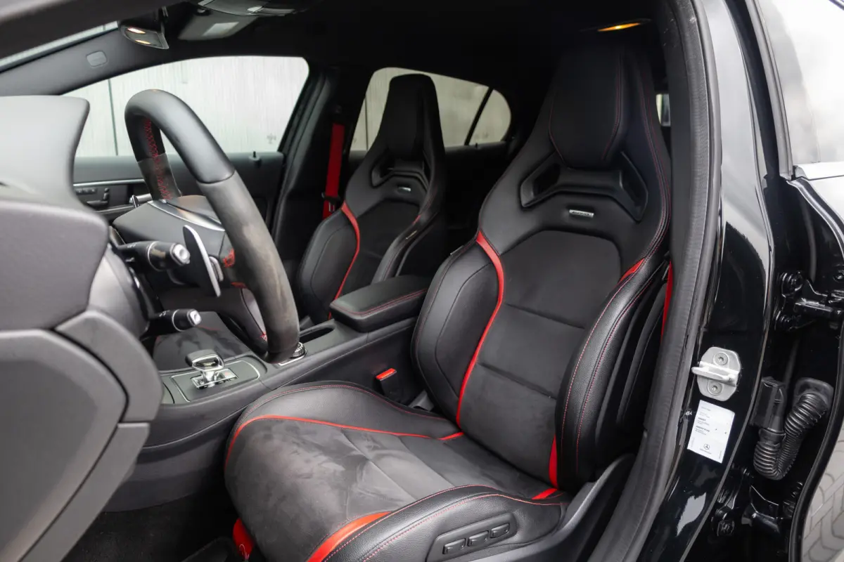 45 AMG 361 pk 4MATIC AMG-Sportpakket / Xenon/ Schaal-Stoelen/ Stoel.Verw/ Park.Sens/ Climate/ Cruise-Controle/ 19'' LMV