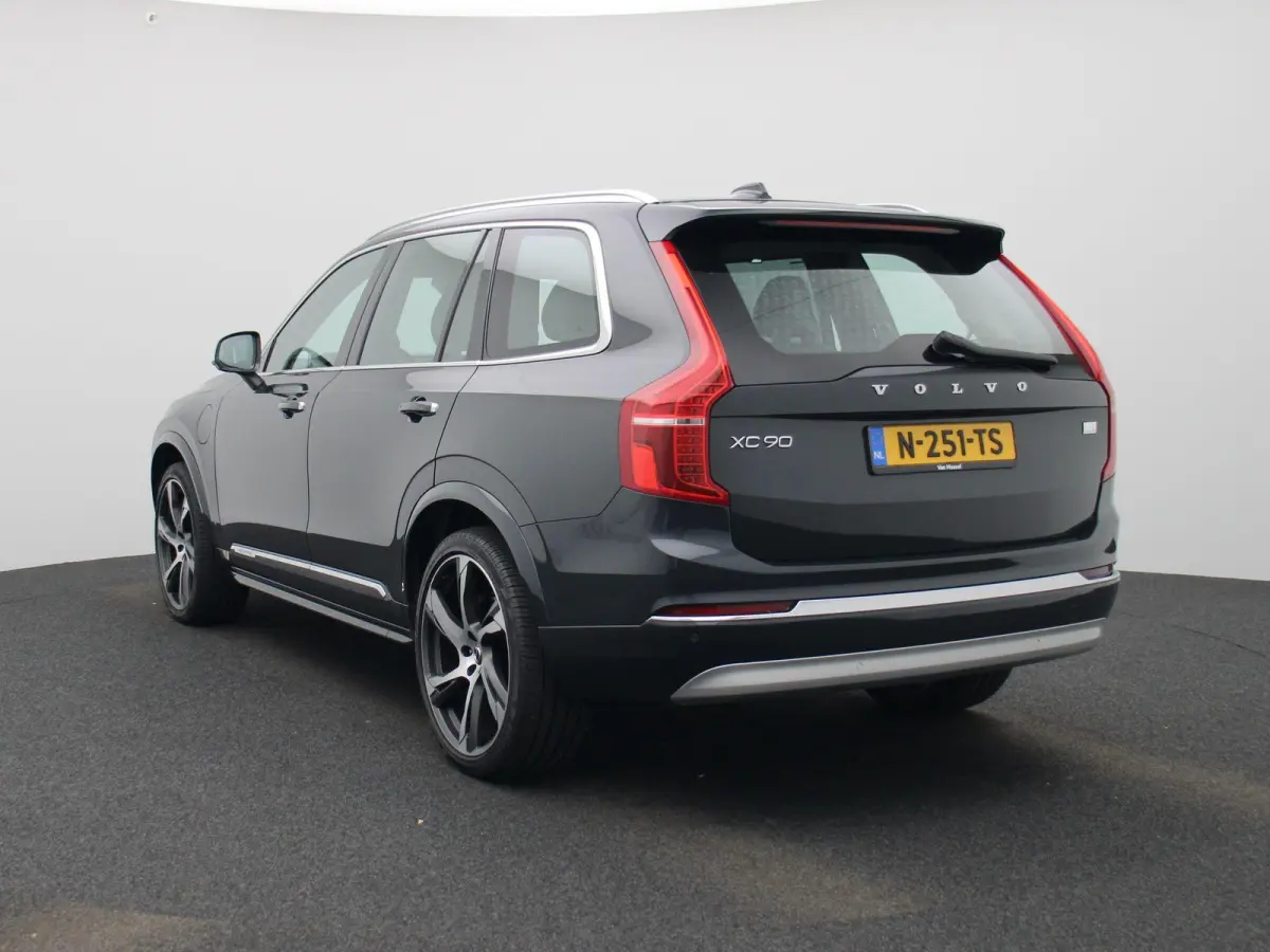 2.0 T8 Recharge AWD Inscription Exclusive | Automaat | Luchtvering | Adaptieve Cruise Stop&Go | Navigatie |  Head-up Display | 360° Camera | Panoramadak | Nappa Leder | Massage Stoelen | St