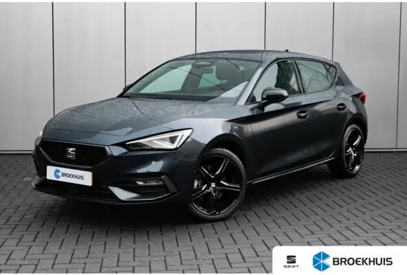 FR Business - eHybrid | Trekhaak | Black Pakket | 18'' LMV | ACC | Achteruitrijcamera l Elekt. Haak l Black Pakket l 18" l Adapt. Cr Control l Camera l PDC l Side Assist l