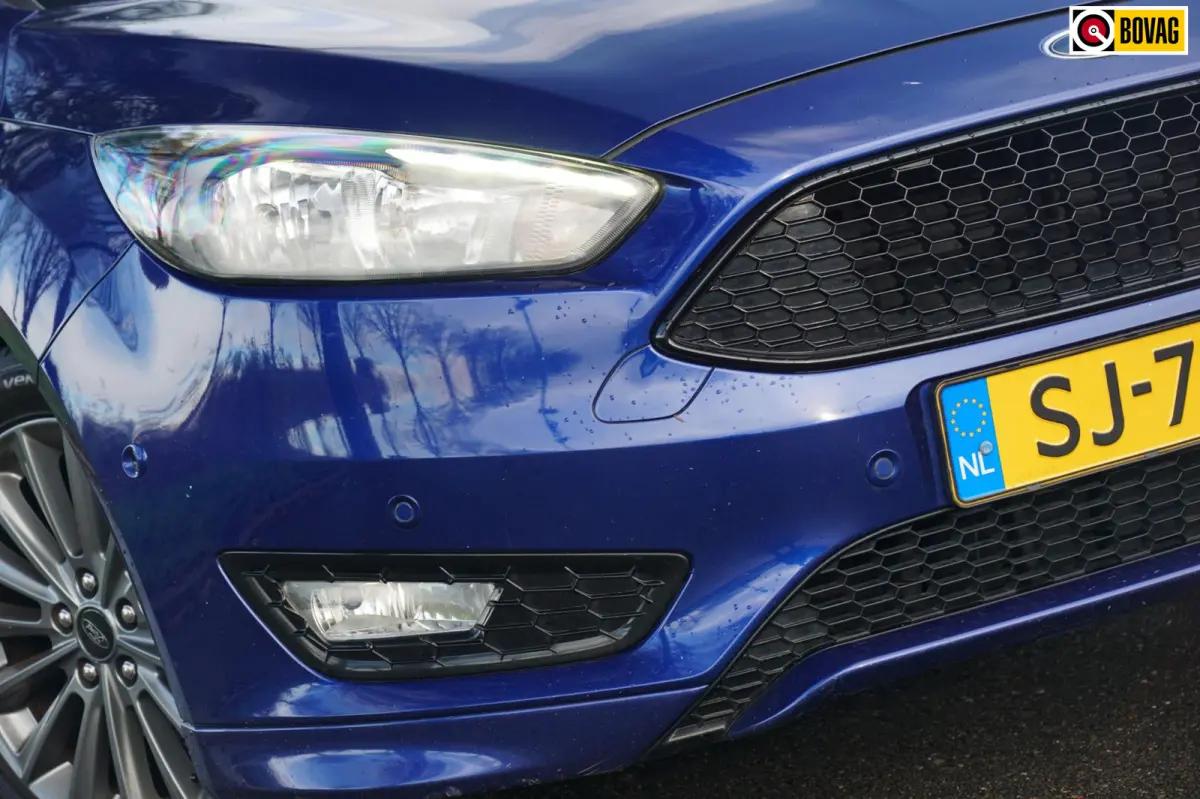 1.0 Ecoboost 125pk ST-Line - Deep Impact Blue - Carplay/360 camera/Nav