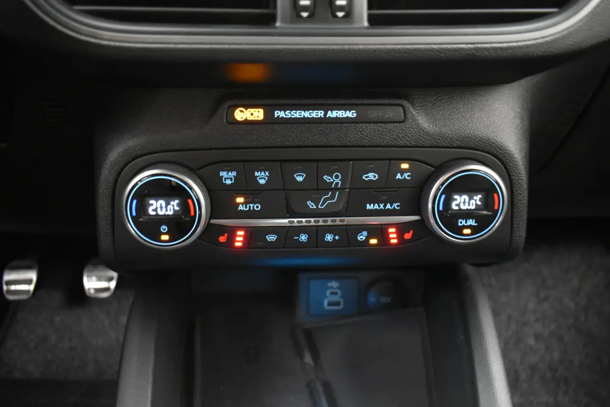 Hybrid 135PK ST Line Style rode remklauw Trekh Camera Nieuw model Winterpack Keyless