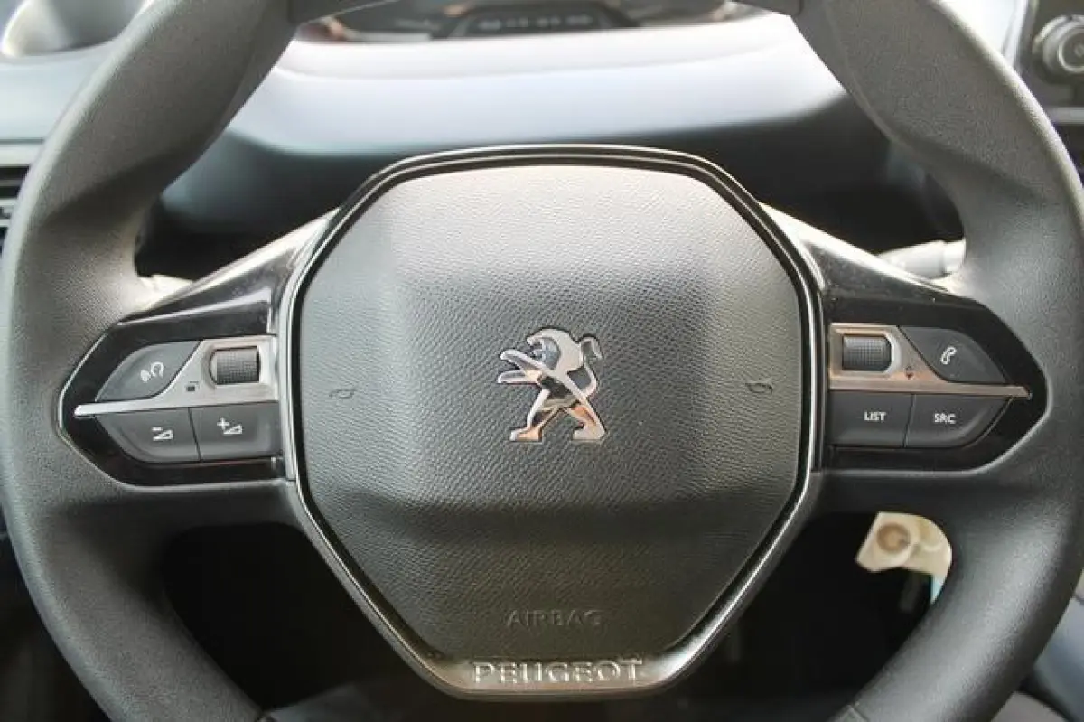 1.2 Puretech Allure | Clima | Navi | Carplay