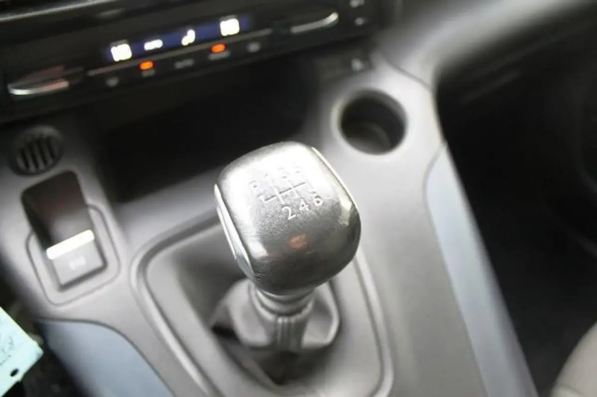 1.2 Puretech Allure | Clima | Navi | Carplay