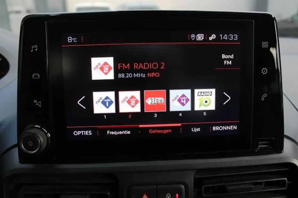 1.2 Puretech Allure | Clima | Navi | Carplay