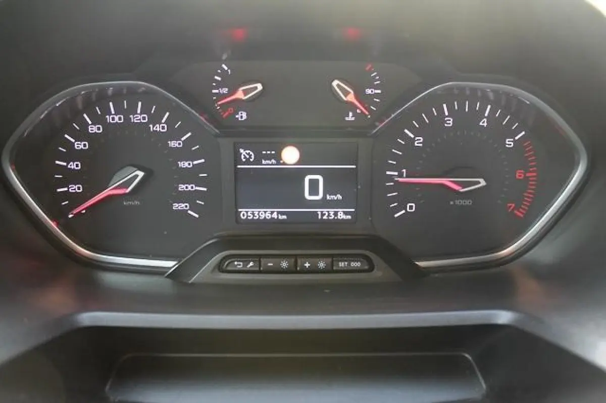 1.2 Puretech Allure | Clima | Navi | Carplay